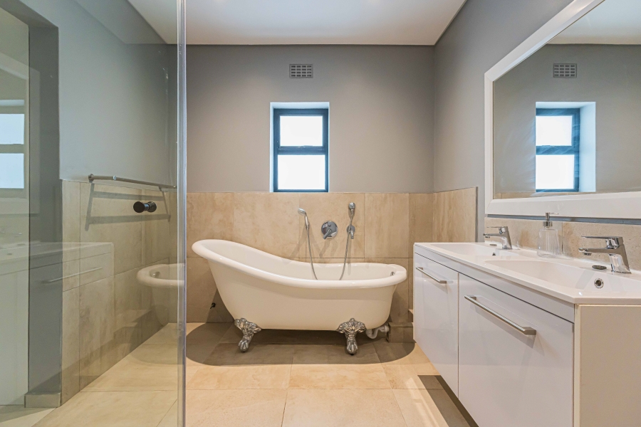 To Let 3 Bedroom Property for Rent in Camps Bay Western Cape